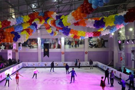 Mardinli çocuklar buz pisti ile tanıştı